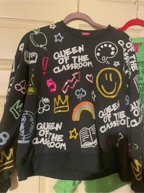 QUEEN OF SPARKLES Queen of the Classroom